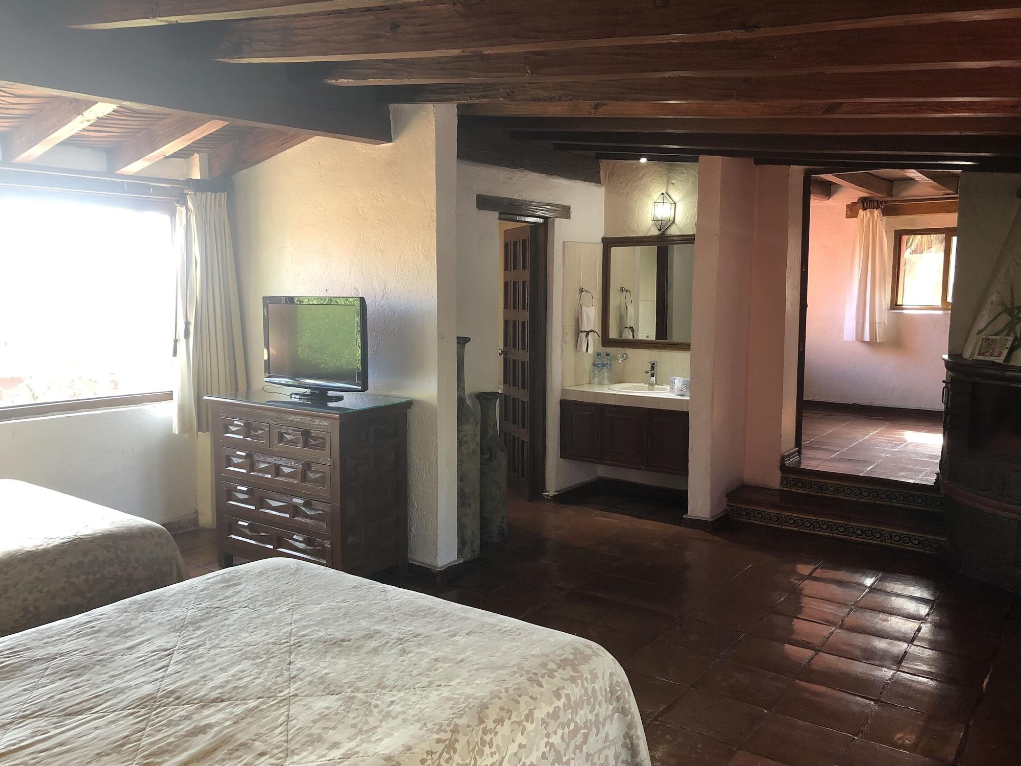 Villa San Jose Hotel & Suites Morelia Kültér fotó