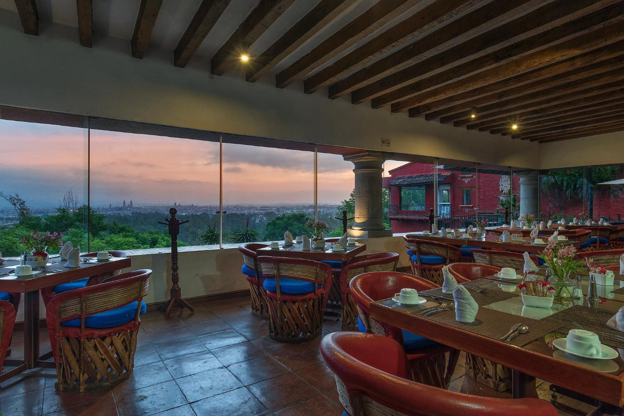 Villa San Jose Hotel & Suites Morelia Kültér fotó