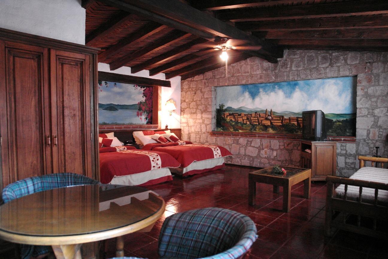 Villa San Jose Hotel & Suites Morelia Szoba fotó